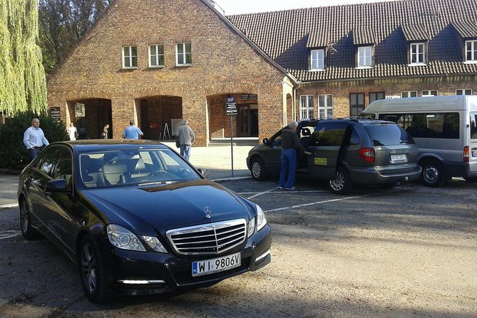 Auschwitz - Full Day Tour from Warsaw by private car - Tickets, mobile access, and keeping the day smooth