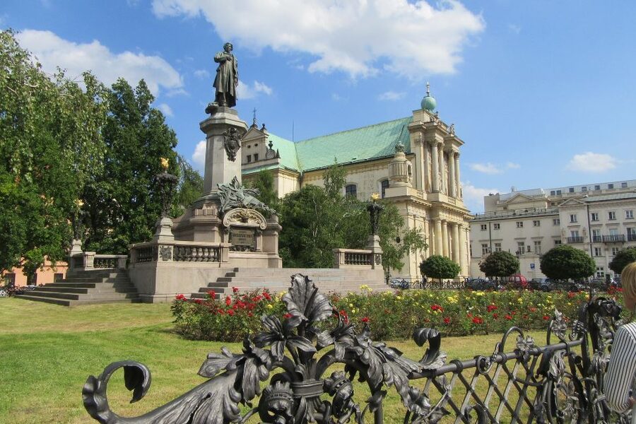 Best of Warsaw Full-Day Private Tour with Private Transport - Private pickup and an official guide: the real win in Warsaw