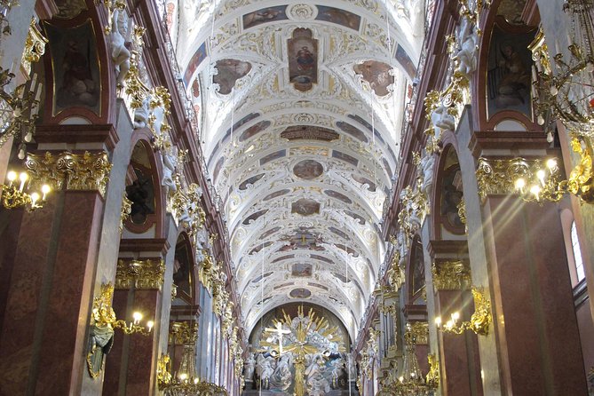 Czestochowa - Full Day Tour from Warsaw by private car - Timing and logistics: what the 8-hour day feels like