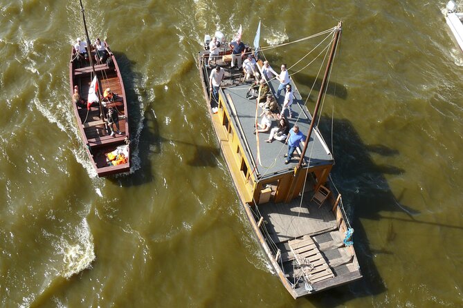 Discover Vistula River in Warsaw - Bridges, Skyline, and the Best Time to Enjoy the Ride