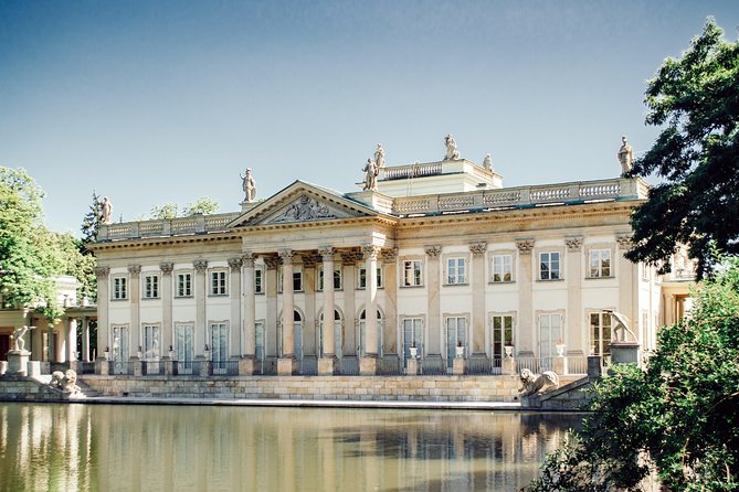 Discover Warsaw’s most Photogenic Spots with a Local - Old Town square: start with the right kind of drama