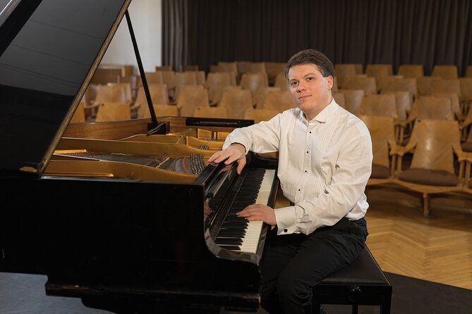 Everyday Chopin Concert at 7 PM with candlelight by the Castle - Price and value: does $29.02 make sense?