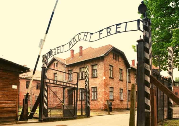 From Warsaw: Auschwitz Day Tour by Private Car with Lunch - Pickup near Marszałkowska 98-100 and an English-speaking driver