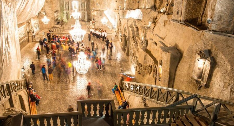 From Warsaw: Guided Tour to Wieliczka Salt Mine and Krakow - Back to Krakow: using your free time wisely