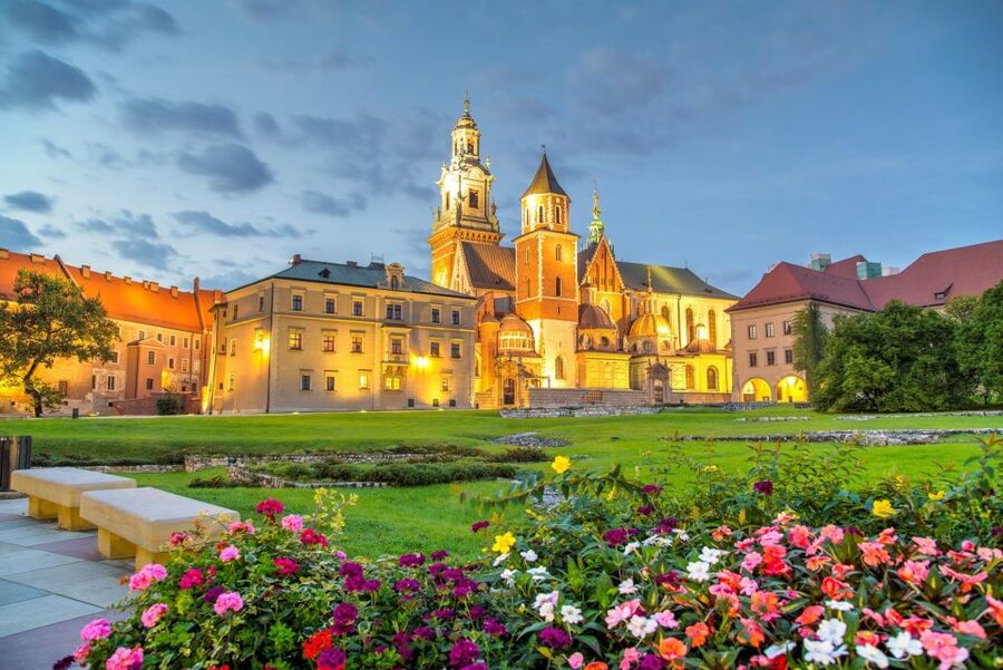 From Warsaw: Krakow Sightseeing Tour by Express Train - Why this Warsaw-to-Krakow trip works in one day