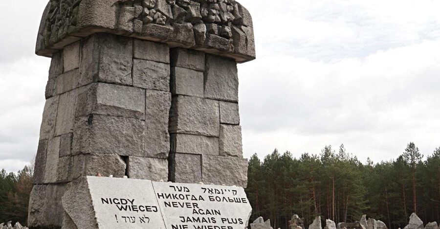 From Warsaw: Treblinka Camp 6-Hour Private Tour - Getting From Warsaw: Smooth Pickup, Real Time, Quiet Focus