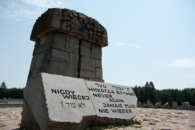 Half Day Treblinka Death Camp Small Group Tour from Warsaw with Lunch - The guide’s role: how Jacek, Ewa, and Wojtek can change the experience