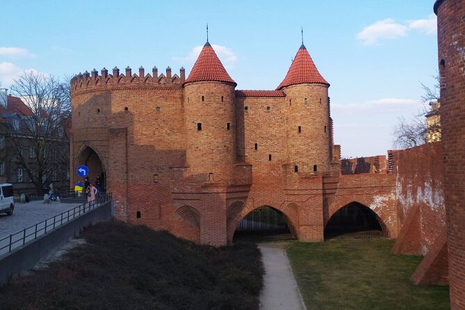 Historic Heart of Warsaw Walking Tour - Why this 2-hour Warsaw story walk works
