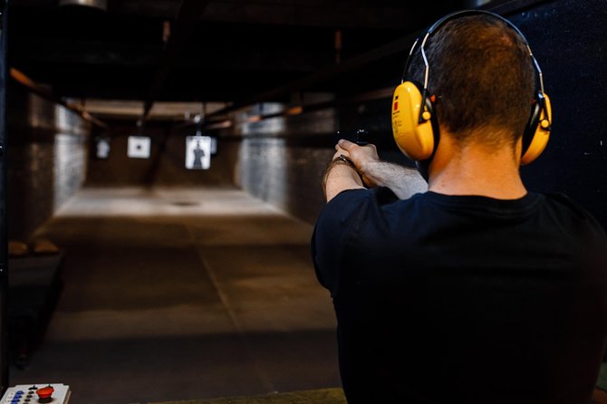 Indoor Shooting Range in Warszawa Package 2 - A Pro Instructor Who Keeps It Simple (and Safe)