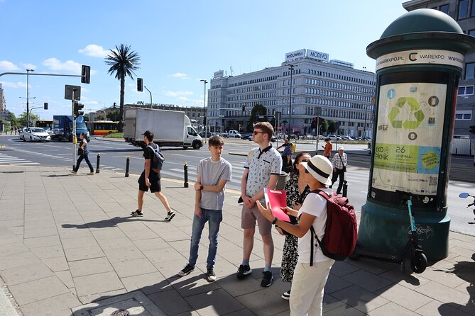 Life Behind the Iron Curtain Warsaw Walking Tour - The guides make the difference (Olivia, Agnieszka, and more)