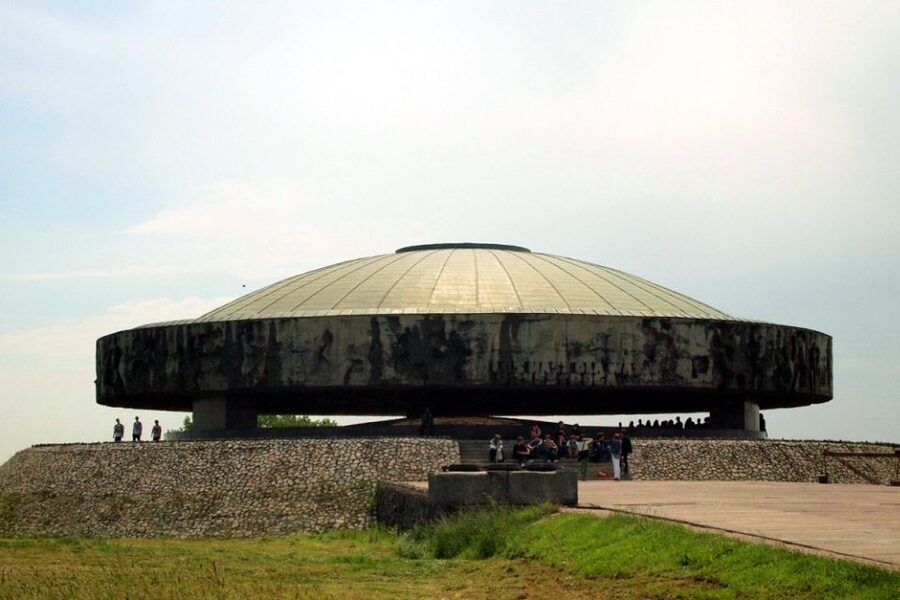 Lublin & Majdanek Small-Group Tour from Warsaw with Lunch - Price and value: what $311 buys in a one-day format