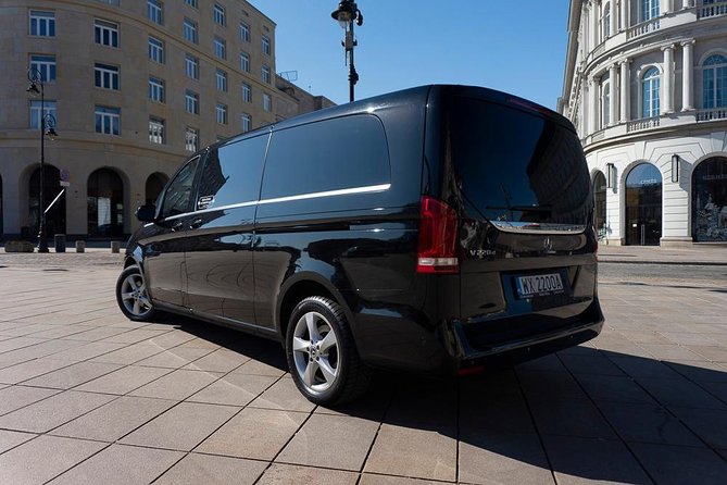 Luxury Warsaw Chopin Airport Transfer by private Minivan car - Luxury Minivan Comfort: A/C, Water, and On-Board Internet