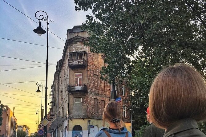 Offbeat Warsaw: Explore the Edgy & Artsy Praga District - Why Praga is the smartest contrast to Old Town