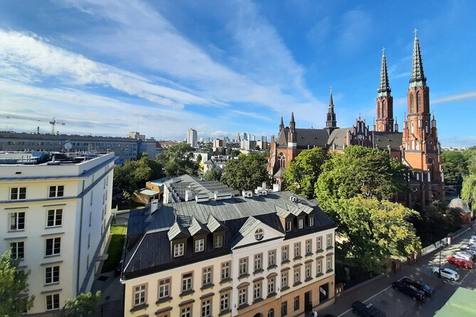 Offbeat Warsaw: Explore the Edgy & Artsy Praga District - Stop-by-stop: the Praga route that tells a story