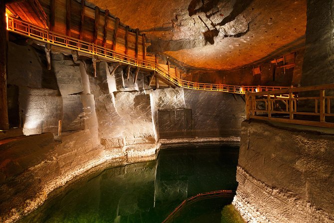 One day Cracow and Wieliczka Salt Mine private tour from Warsaw - Why this one-day Krakow + Wieliczka plan works from Warsaw