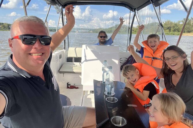 Private Cruise on Vistula in Warsaw for 9 with our Helmsman - Key Things I’d Plan For