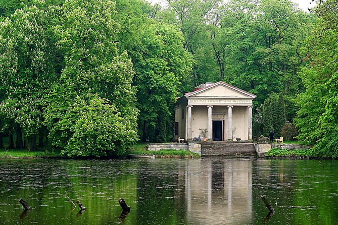 Private Day Trip From Warsaw: Łowicz Mazovian Countryside - A smooth start from Warsaw: pickup, timing, and a private ride