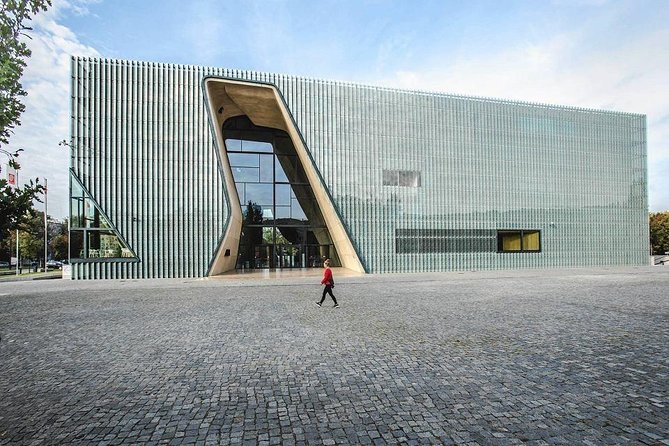 Private Tour: Warsaw Ghetto with a local Historian - Stop-by-stop: Umschlagplatz to Mila 18 to the POLIN area