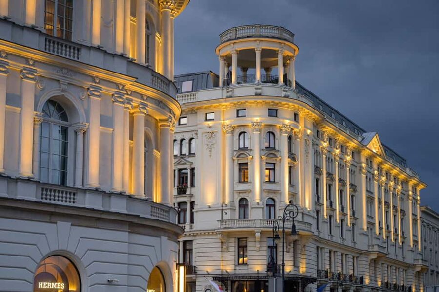 ROYAL & COMMUNIST WARSAW walking tour in English - Pacing, guide style, and what to do with the information