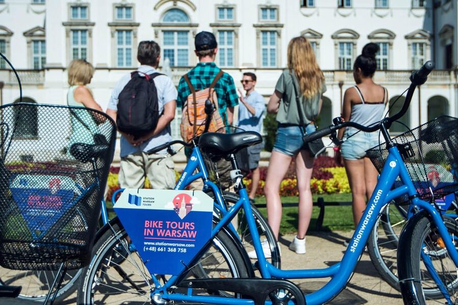 Secrets of Warsaw 4-hour Bike Tour - Entering Warsaw at Krasiński Park and Station Warsaw Tours
