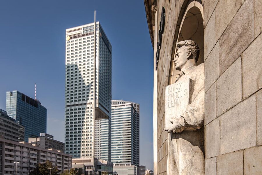 Secrets of Warsaw 4-hour Bike Tour - From Stare Nalewki to Bank Square: history you can feel while moving