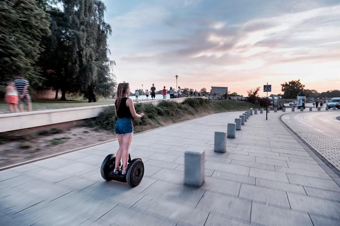 Segway Tour Warsaw: Old Town Tour - 1,5-Hour of Magic! - Who should book this and who might prefer walking