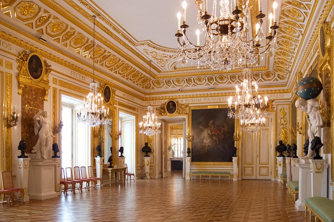 Skip-the-Line Warsaw Royal Castle Private Guided Tour - Skip-the-Line at Warsaw Royal Castle: What It Gets You