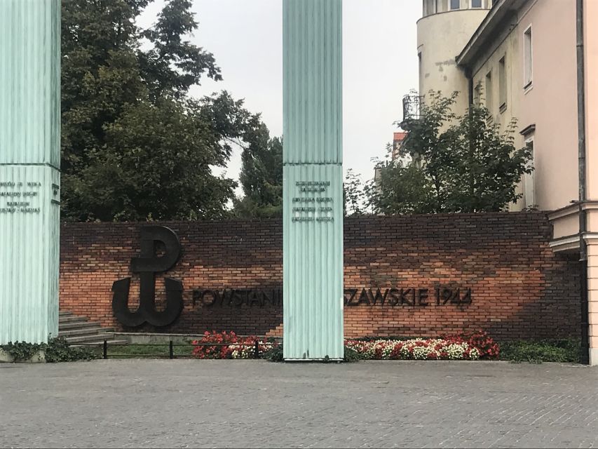 Skip-the-Line Warsaw Royal Castle Private Guided Tour - How the Private, Licensed Guide Makes the Castle Click