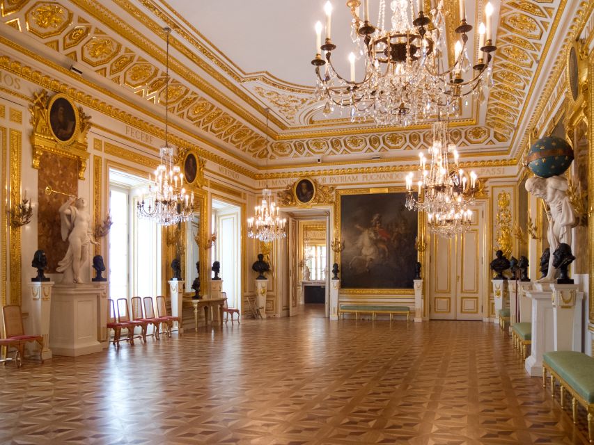Skip-the-Line Warsaw Royal Castle Private Guided Tour - Price and Value: What $151 Buys You Here