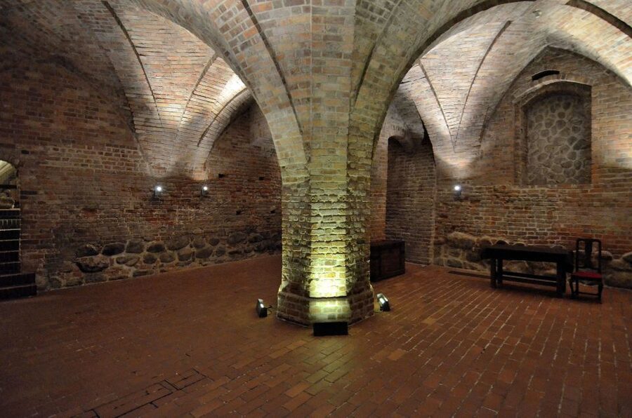 Skip-the-Line Warsaw Royal Castle Private Guided Tour - Should You Book This Skip-the-Line Castle Tour?