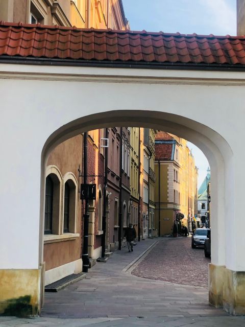 Taste of Poland, food tour and guided walk with 12 tasting - First real meal tasting: artful cheese, pâté, and soup energy