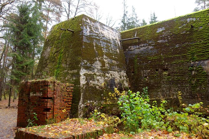 Tour from Warsaw: Wolf's Lair, Hitler's HQ Zones I and II - The 8:00 a.m. Pickup and the Long Countryside Ride to Gierłoż