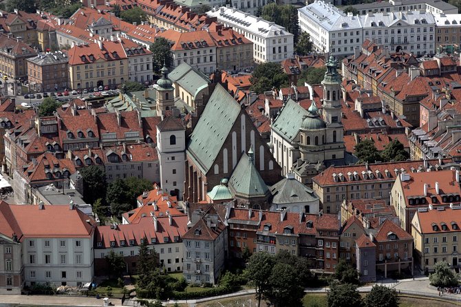 Walk through the Warsaw Old and New Town: like Phoenix from the ashes - Warsaw’s ashes-to-rebuilt streets: what this tour is really about