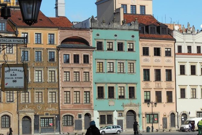 Walk through the Warsaw Old and New Town: like Phoenix from the ashes - University of Warsaw’s oldest section: why it shows up on this walk