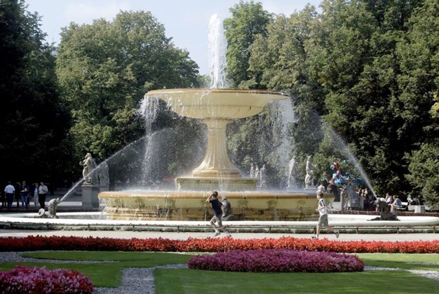 Warsaw: 2-Hour Chopin's Life Walking Tour - Timing, Pace, and What 2 Hours Really Delivers