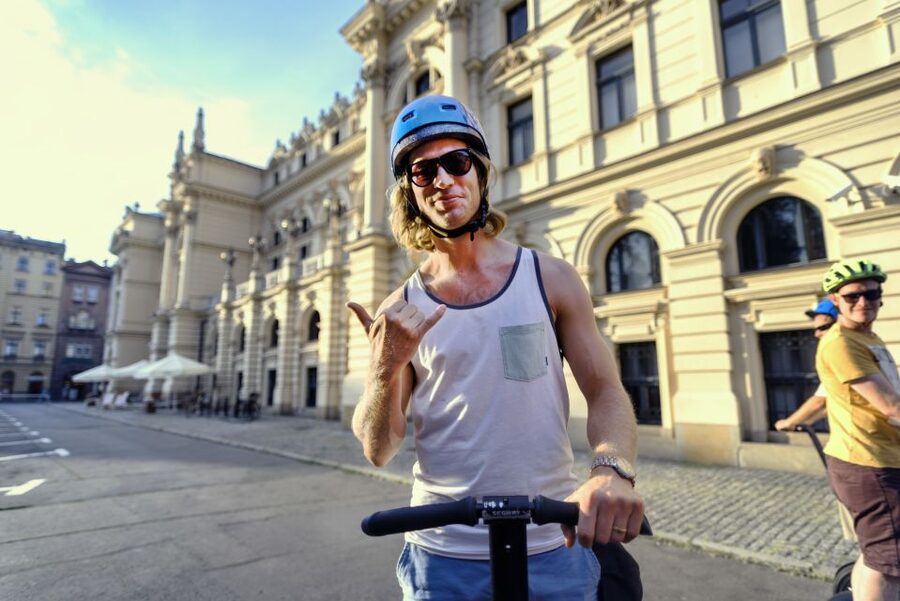 Warsaw: 2-Hour Guided Segway Tour - Praga By Segway: Why That Wisła River Crossing Sets the Tone