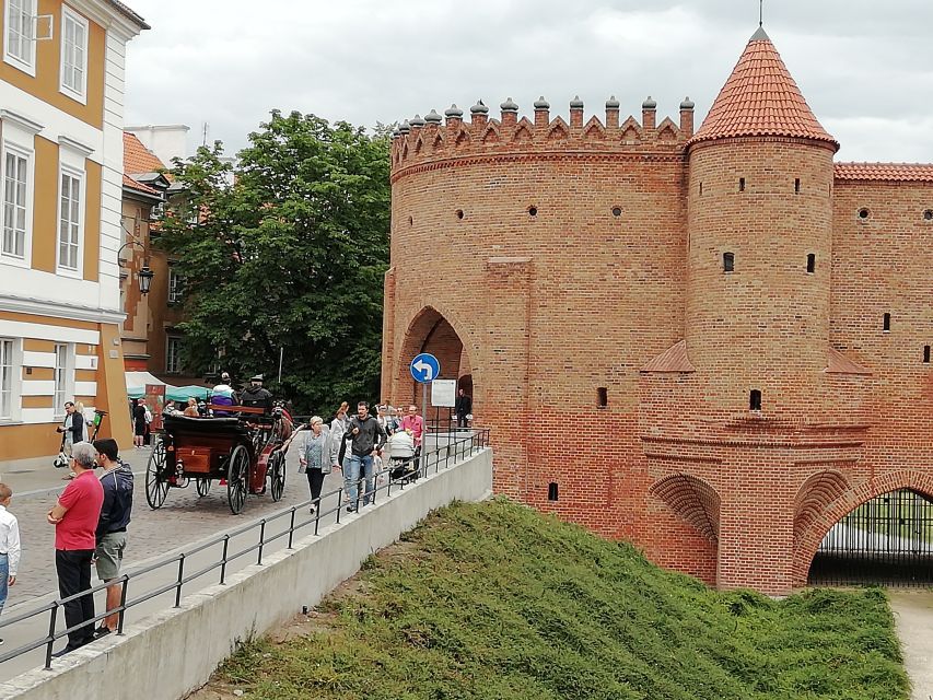 Warsaw: 2-Hour Old Town Walking Tour - Castle Square and the Royal Castle constitution moment