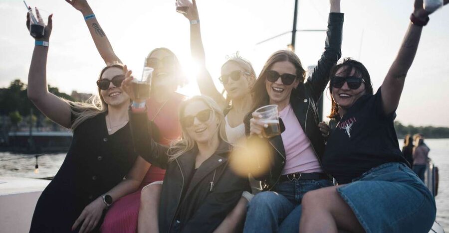 Warsaw: Boat Party with Unlimited Drinks &VIP Club Entrance - Key things I’d plan around