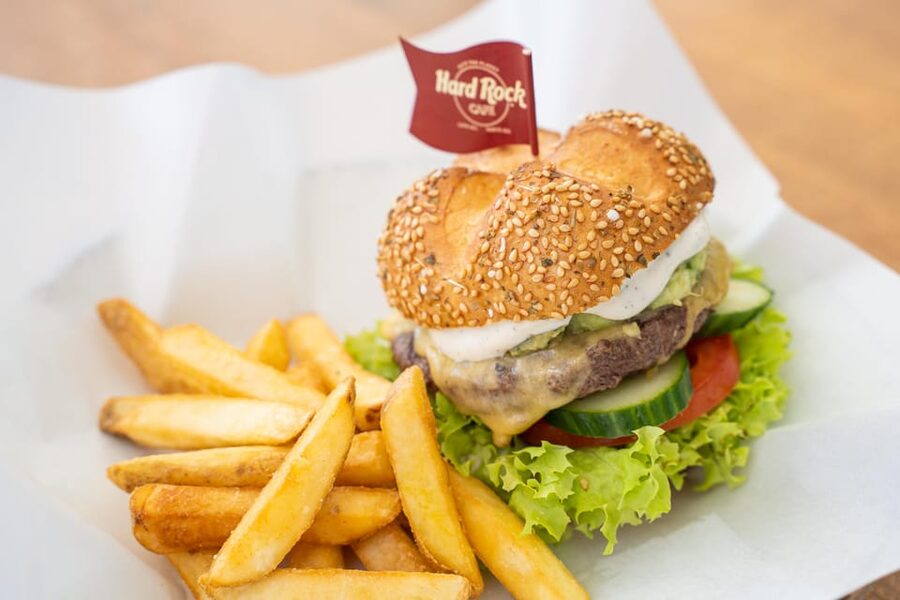 Warsaw: Breakfast at Hard Rock Cafe - Practical timing tips so you don’t feel rushed