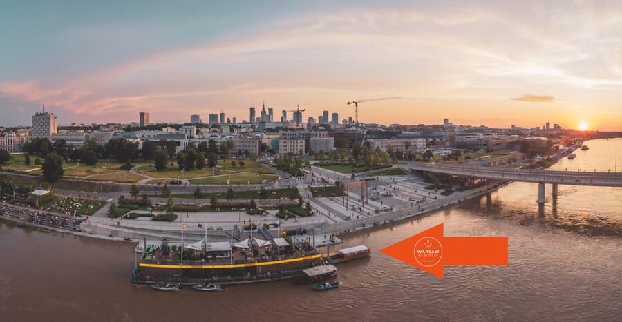 Warsaw: Evening Vistula Cruise with Welcome Drink - Copernicus Science Center from the river: modern Warsaw at eye level