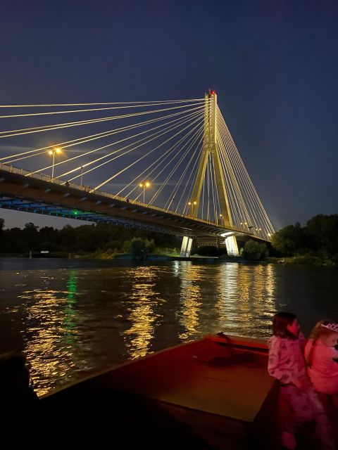 Warsaw: Evening Vistula Cruise with Welcome Drink - Museum of Modern Art Warsaw: a quieter kind of cool
