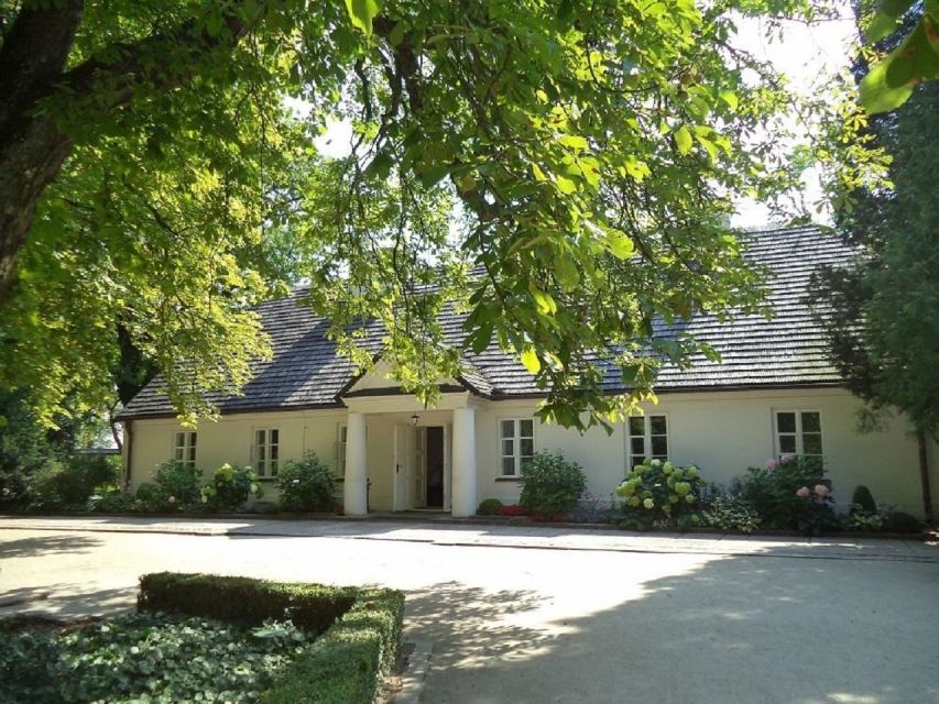 Warsaw: Half-Day Private Chopin Tour to Zelazowa Wola - The Royal Route stops that give you Warsaw’s “stage”