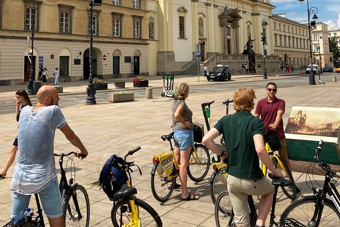 Warsaw Highlights by Bike with Breathtaking Sceneries - Chopin to the presidential center: the story-focused opening stops