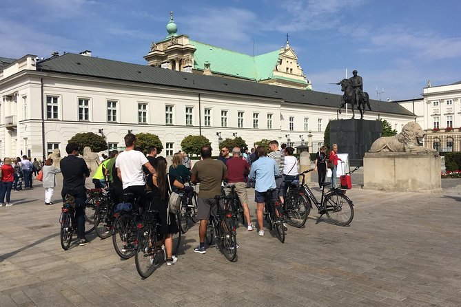 Warsaw Highlights by Bike with Breathtaking Sceneries - Marie Curie’s birthplace and New Town cloister vibes