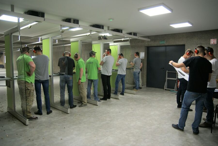 Warsaw: Indoor Shooting Range Experience - Price, duration, and what you’re really paying for