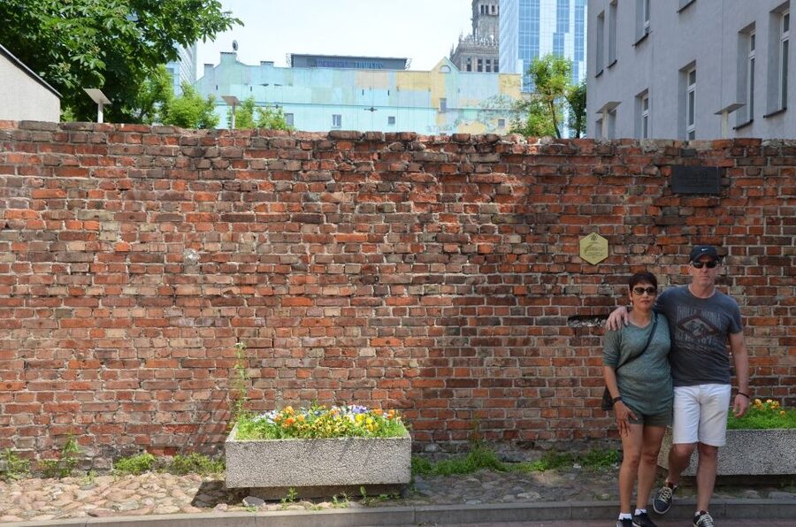 Warsaw Jewish Heritage Private Tour in Retro Fiat - Price and value: what $105 gets you beyond the car ride
