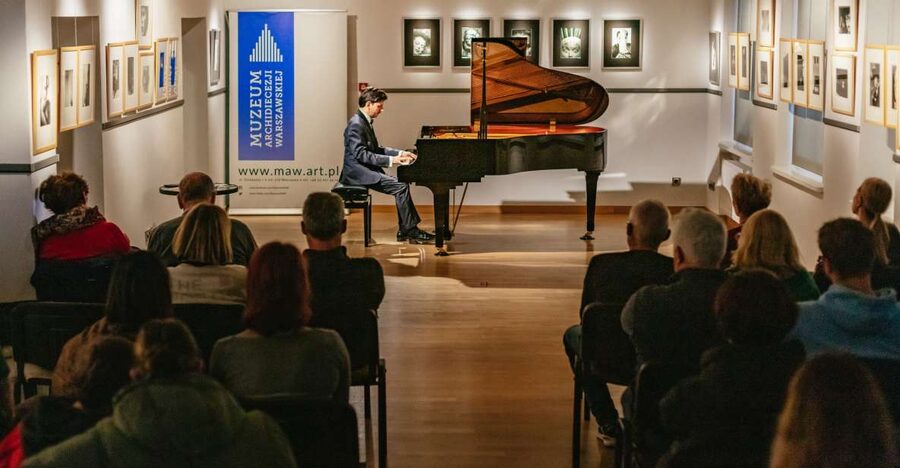Warsaw: Live Chopin Piano Concert - Inside Dean’s Palace: the Museum venue that shapes the mood
