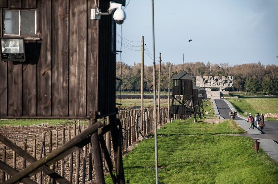 Warsaw: Majdanek Concentration Camp & Lublin Guided Day Tour - Who should book this tour (and who should skip it)