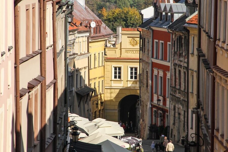 Warsaw: Majdanek Concentration Camp & Lublin Guided Day Tour - Lublin Old Town: cobblestones, churches, and the city nicknames make sense