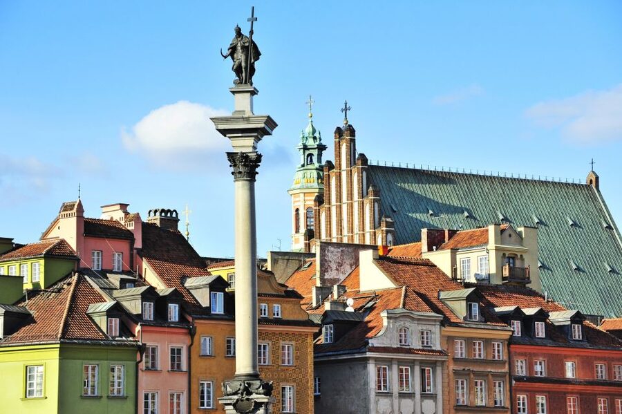 Warsaw: Old and New Town Private Walking Tour - Barbican, Kanonia Street, and walking the old city walls